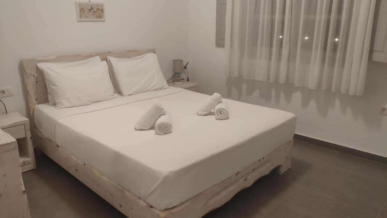 Apartment For 2-3 People Megalochori  Ngoại thất bức ảnh